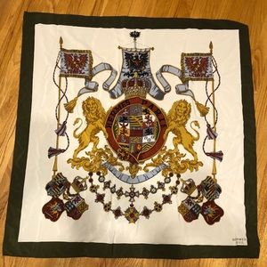 GENUINE HERMÈS Vintage 20th Original  Rare Hermès Crête de Lions silk scarf